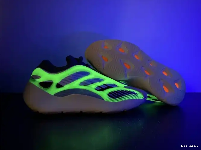 hype ID1674 Yeezy V3 Fade Adidas Salt 700 0521